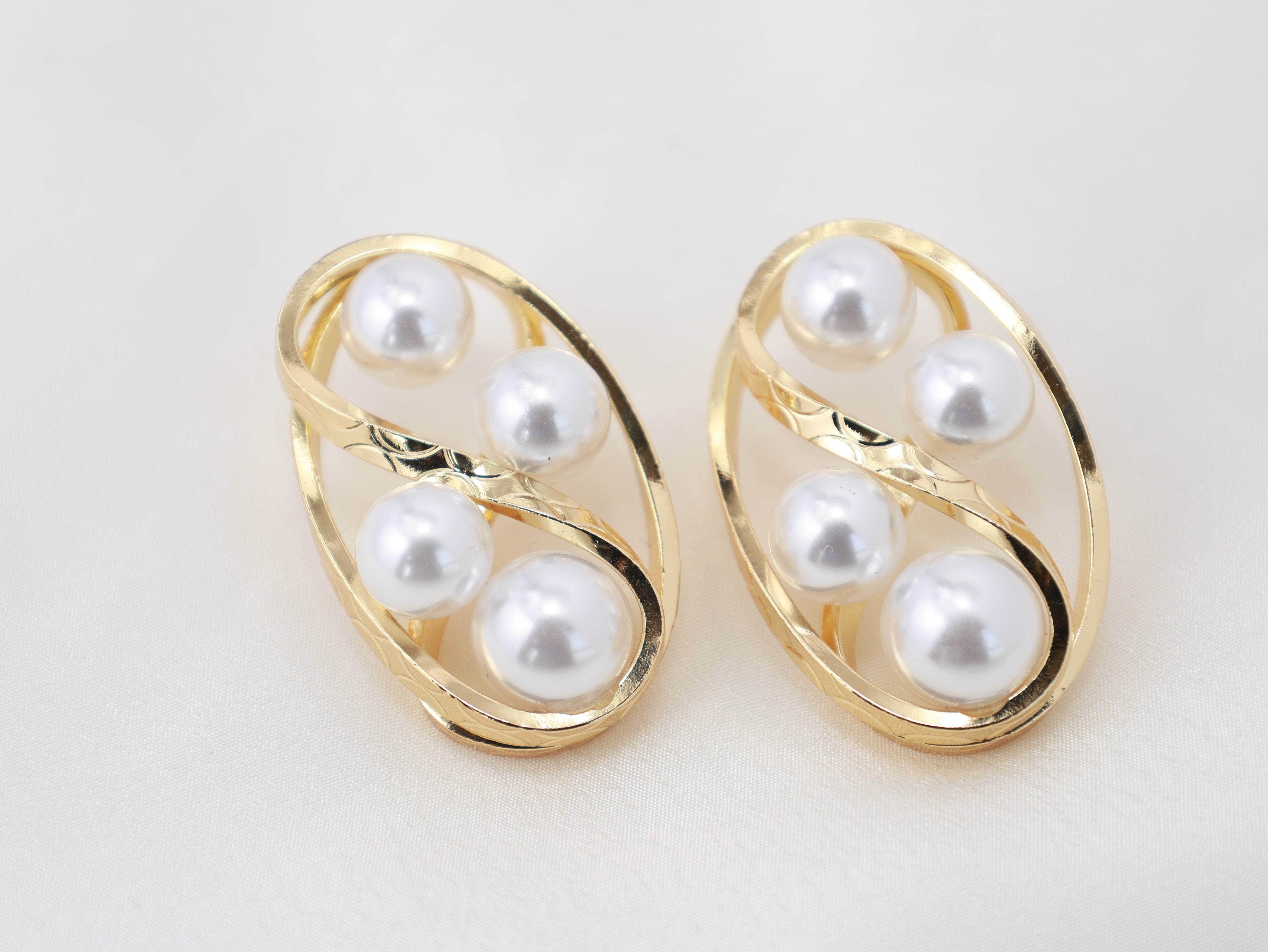 Maison Pearl Studs