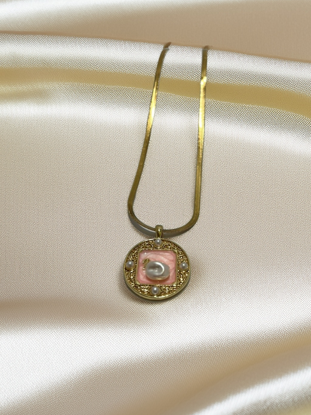 Crowned Grace Pendant Chain