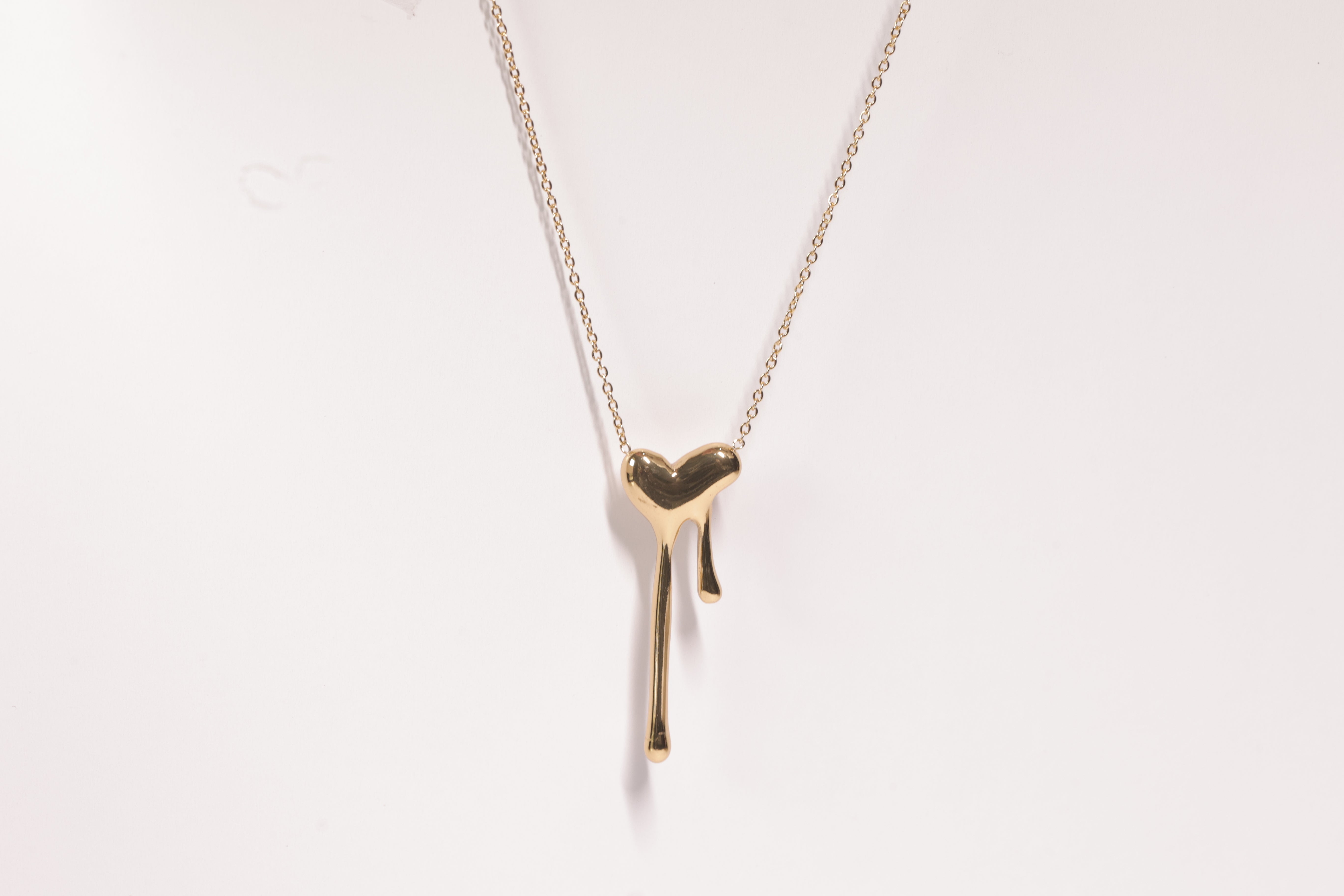 Love Overflow Pendant Chain