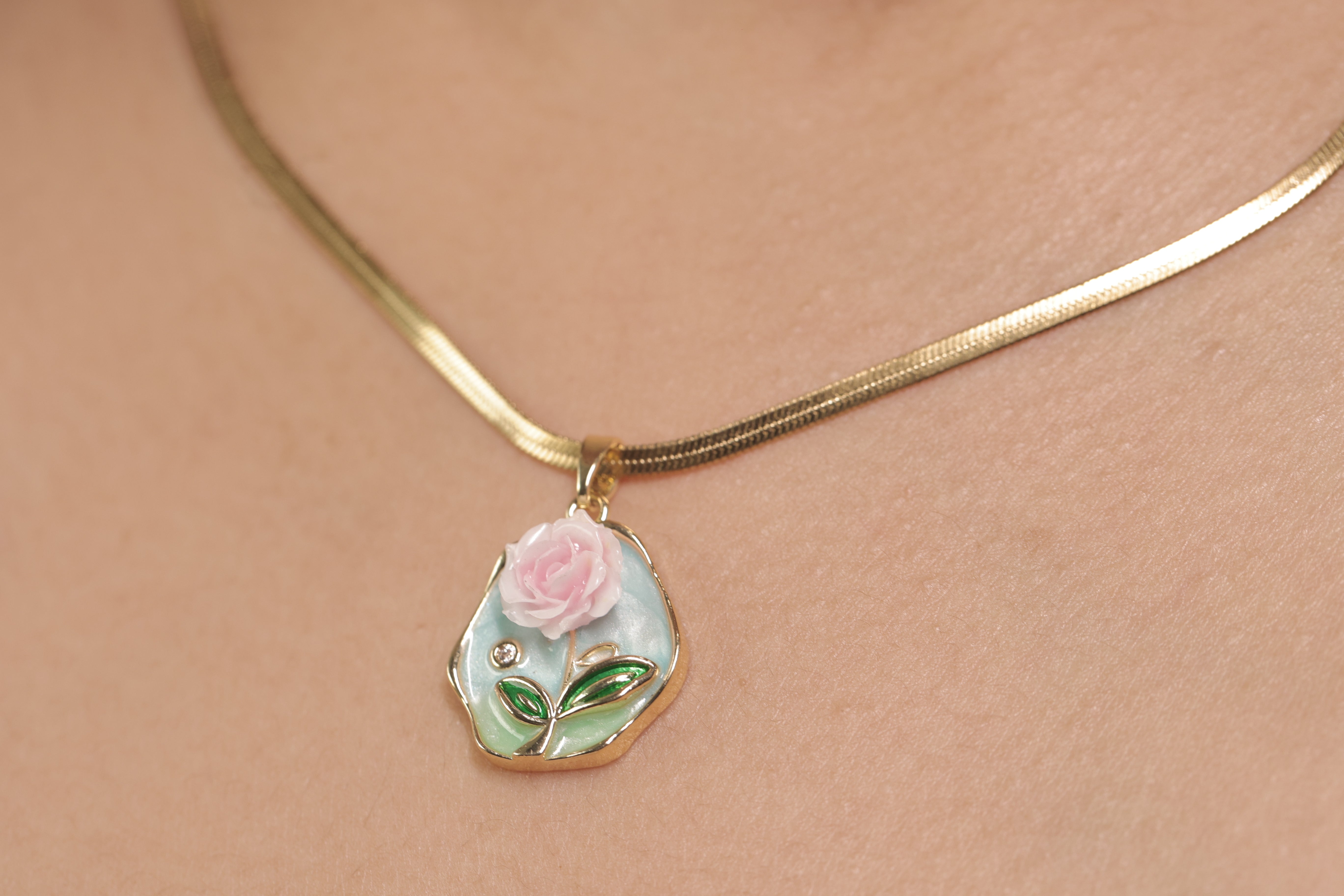 Petal Poise Necklace Chain