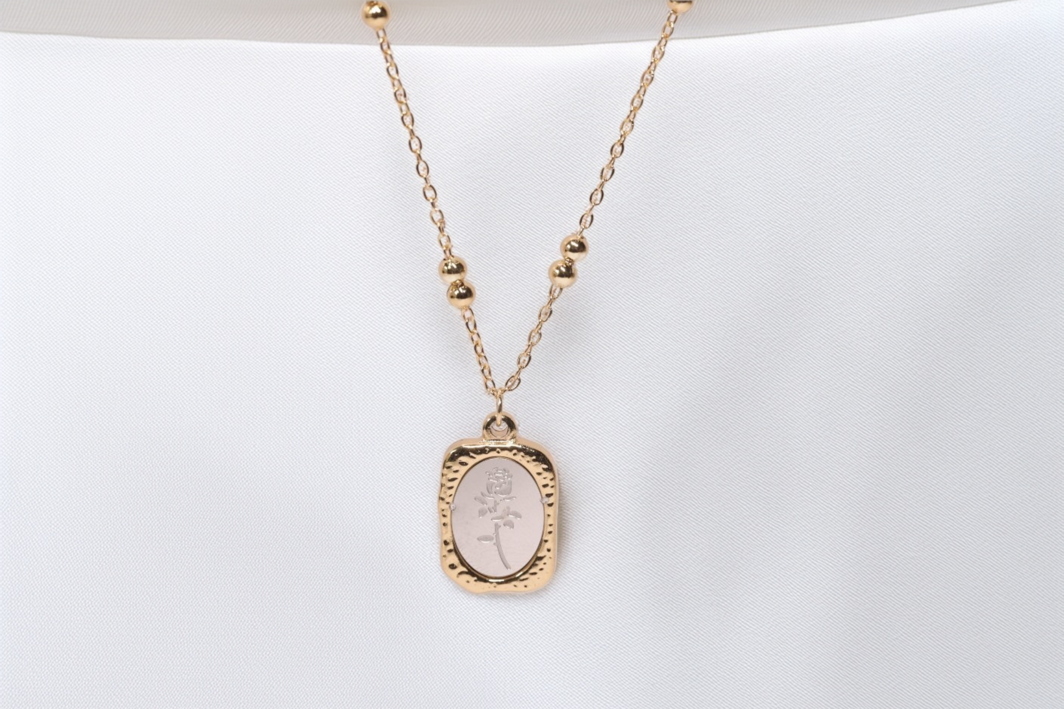 Rose Reverie Pendant Chain