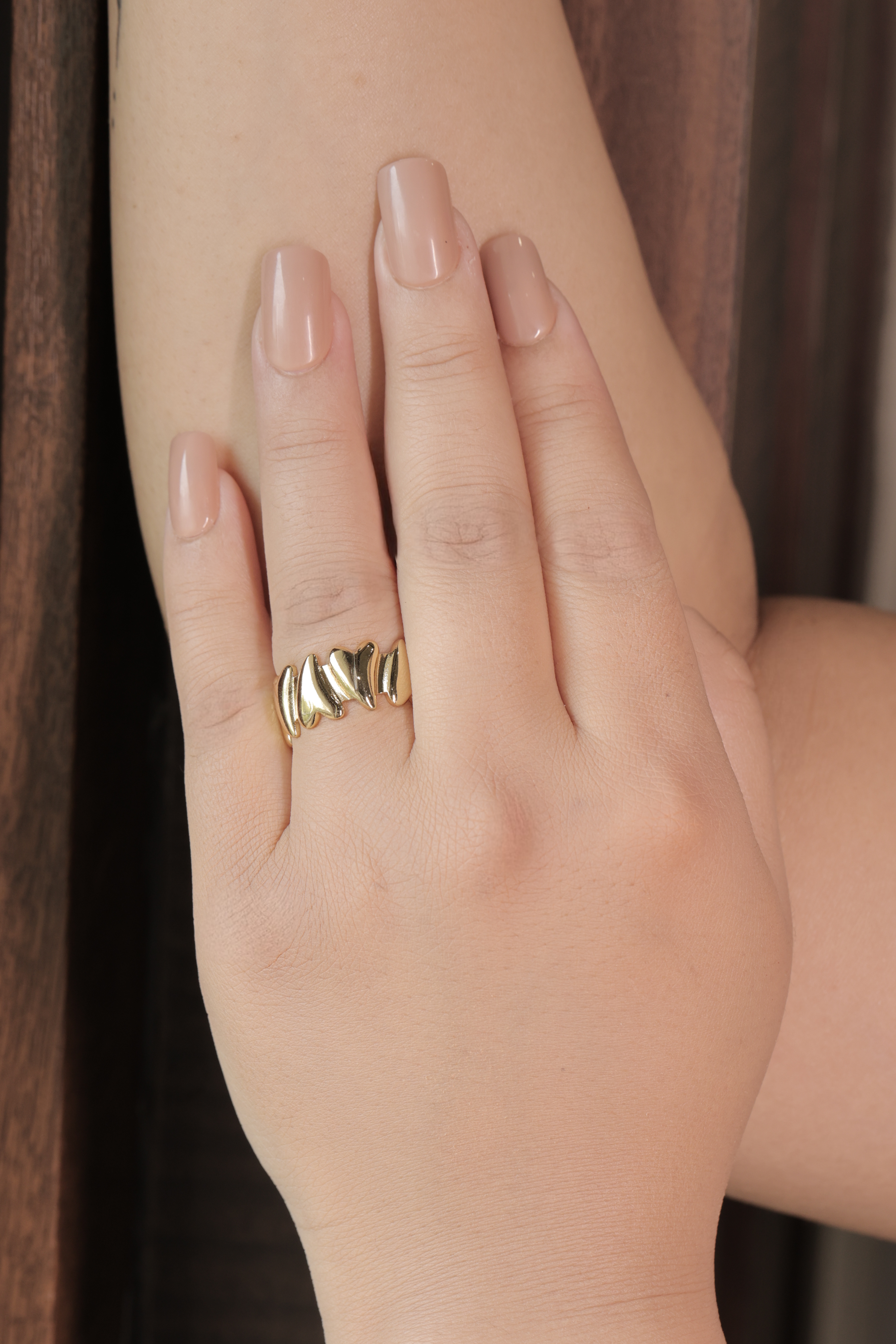 Golden Heartline Band