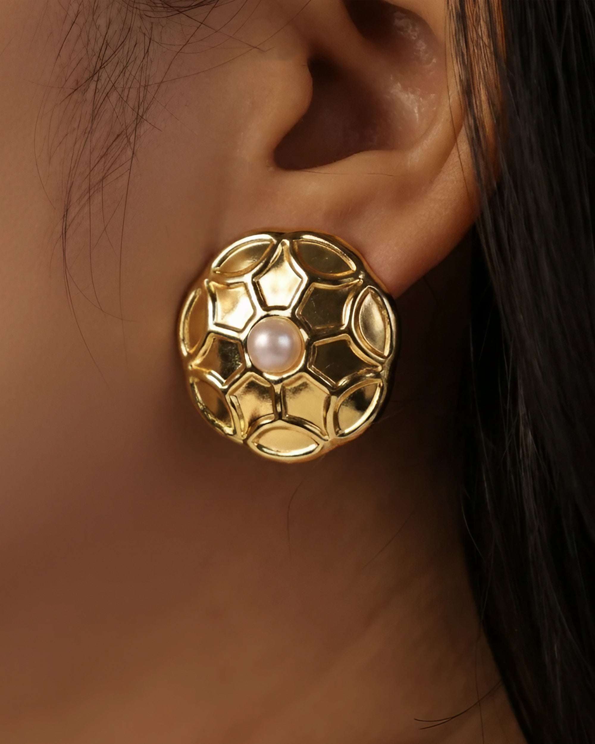 Honeycomb Pearl Studs