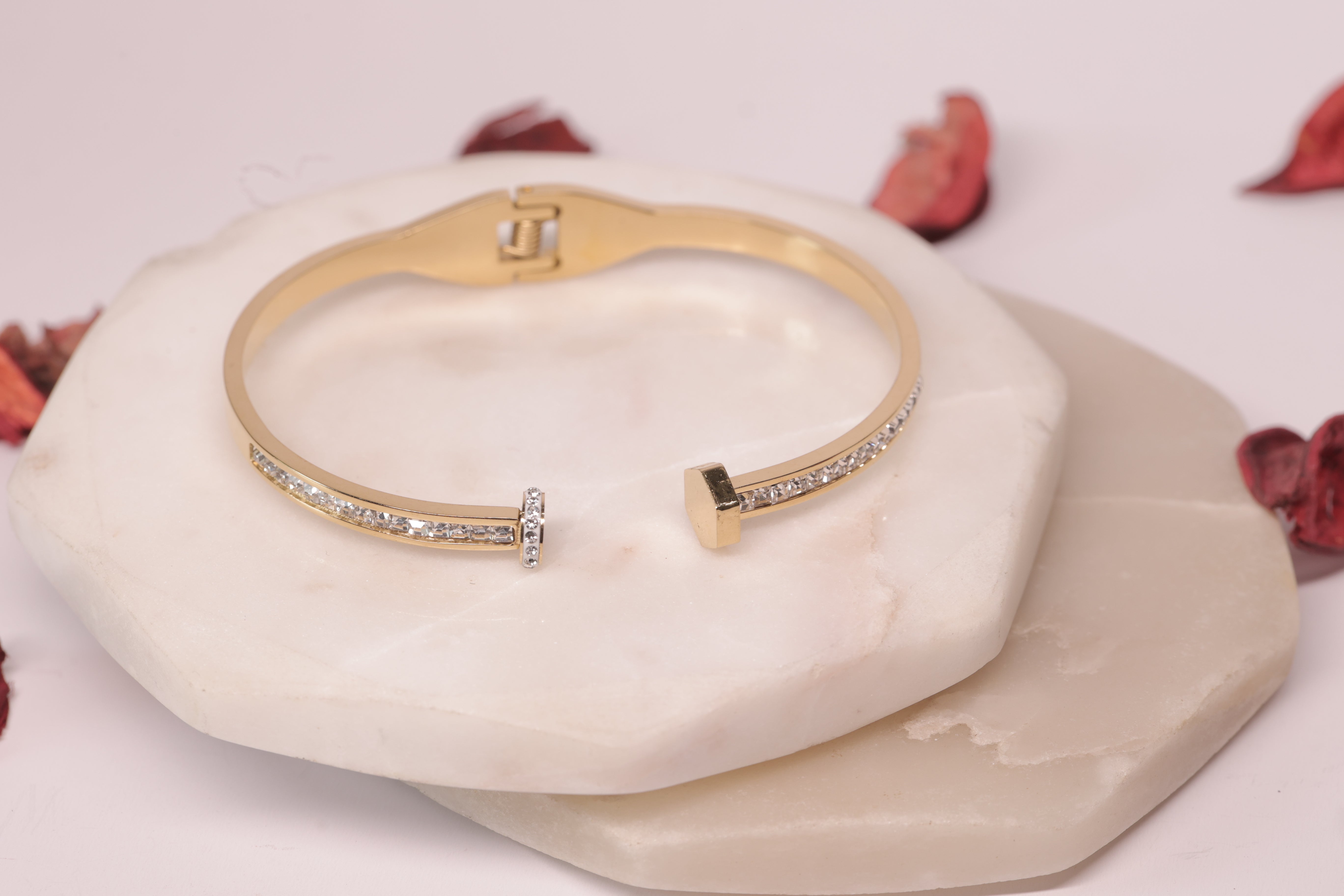 Minimal Luxe Band