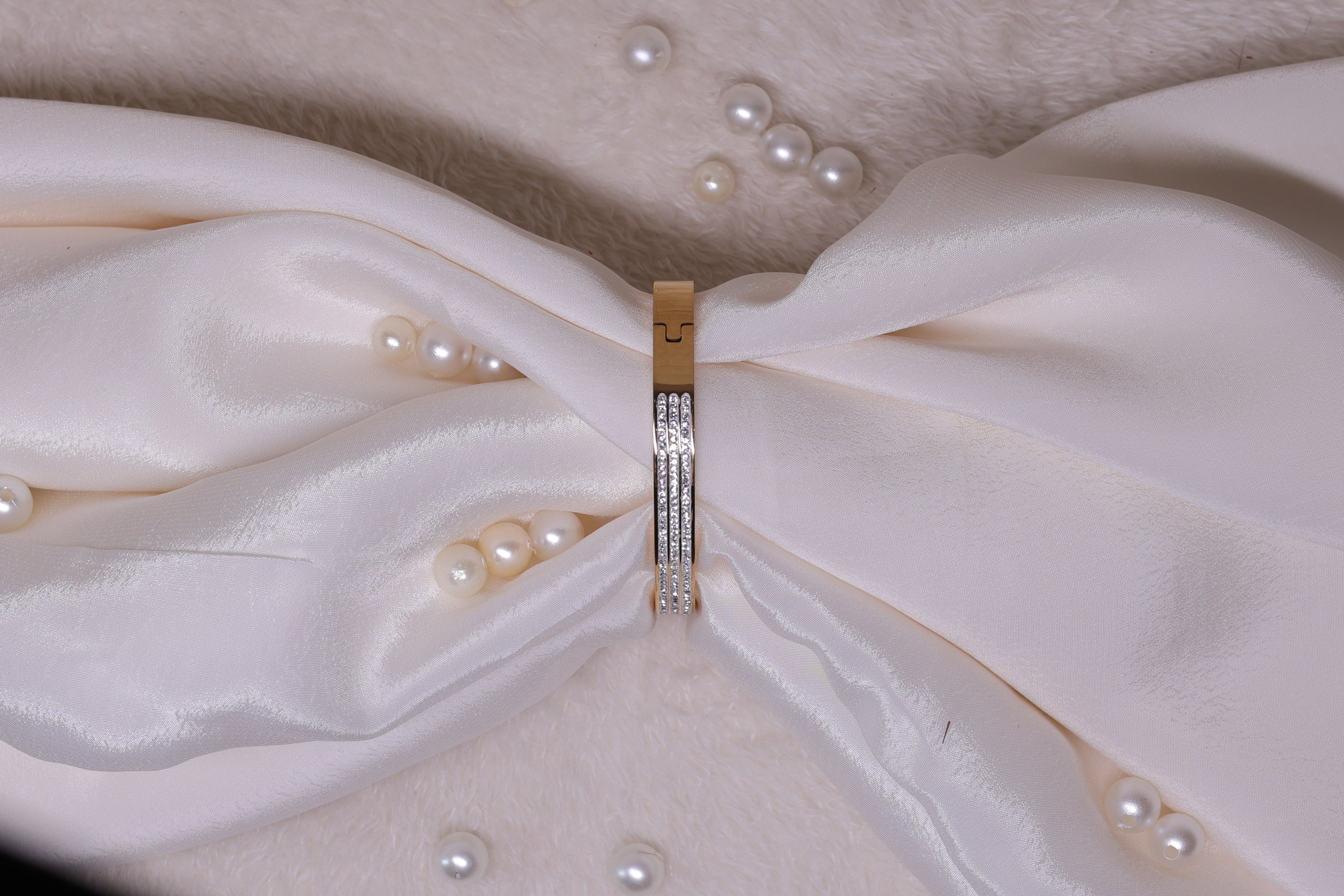 Linea Luxe Band