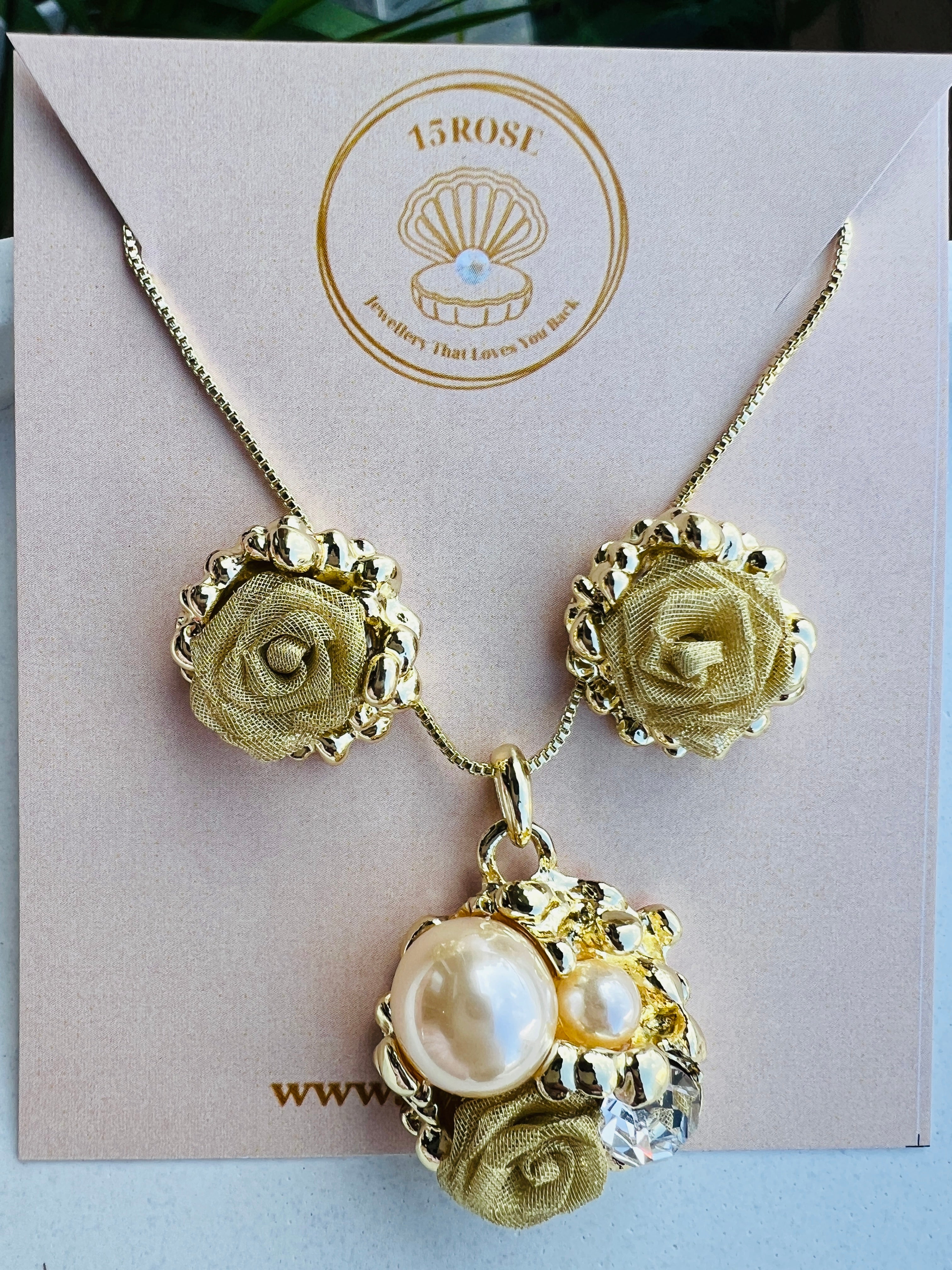 Velour Rose Pendant Set