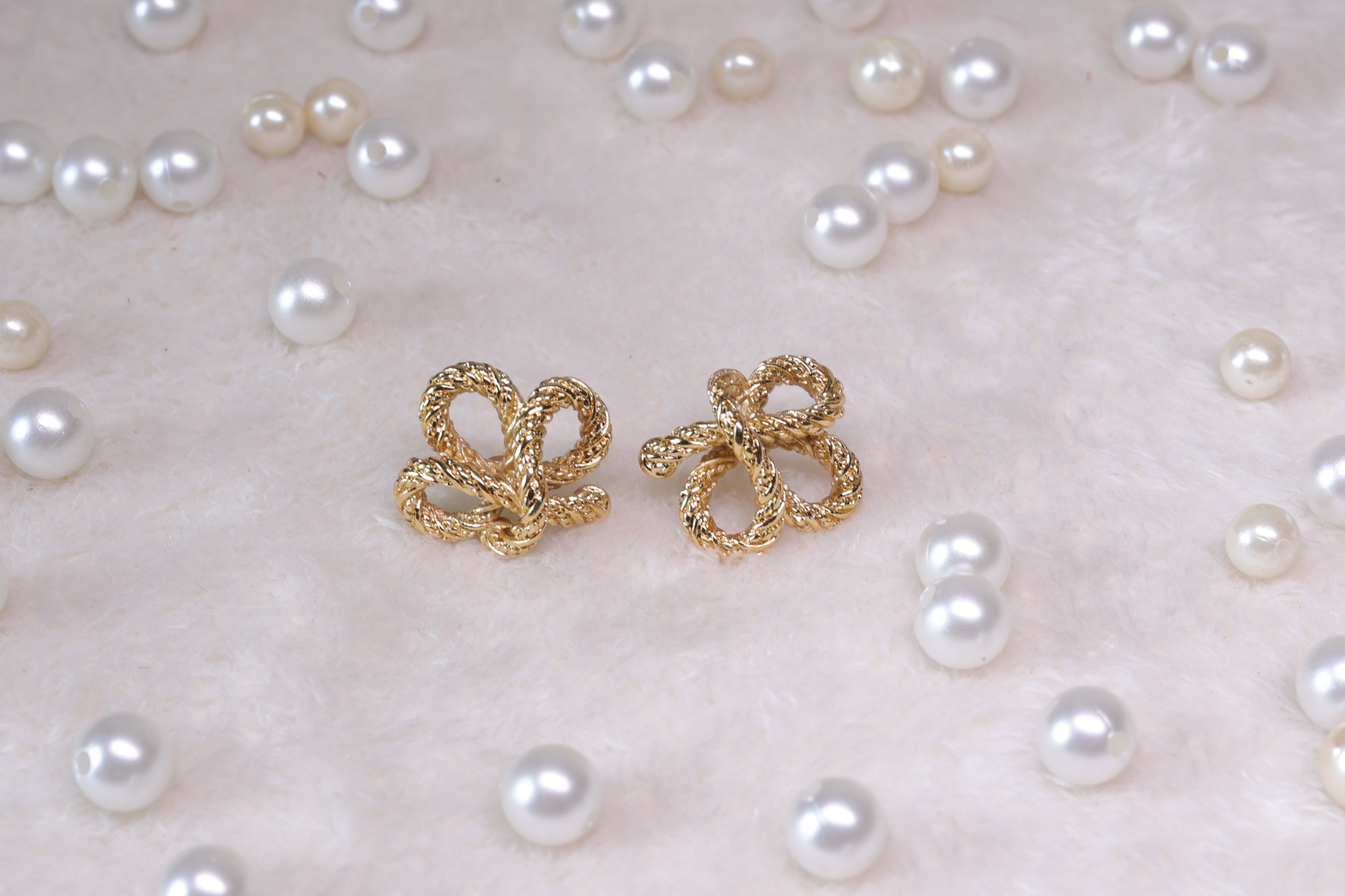 Gold Fleur Twist