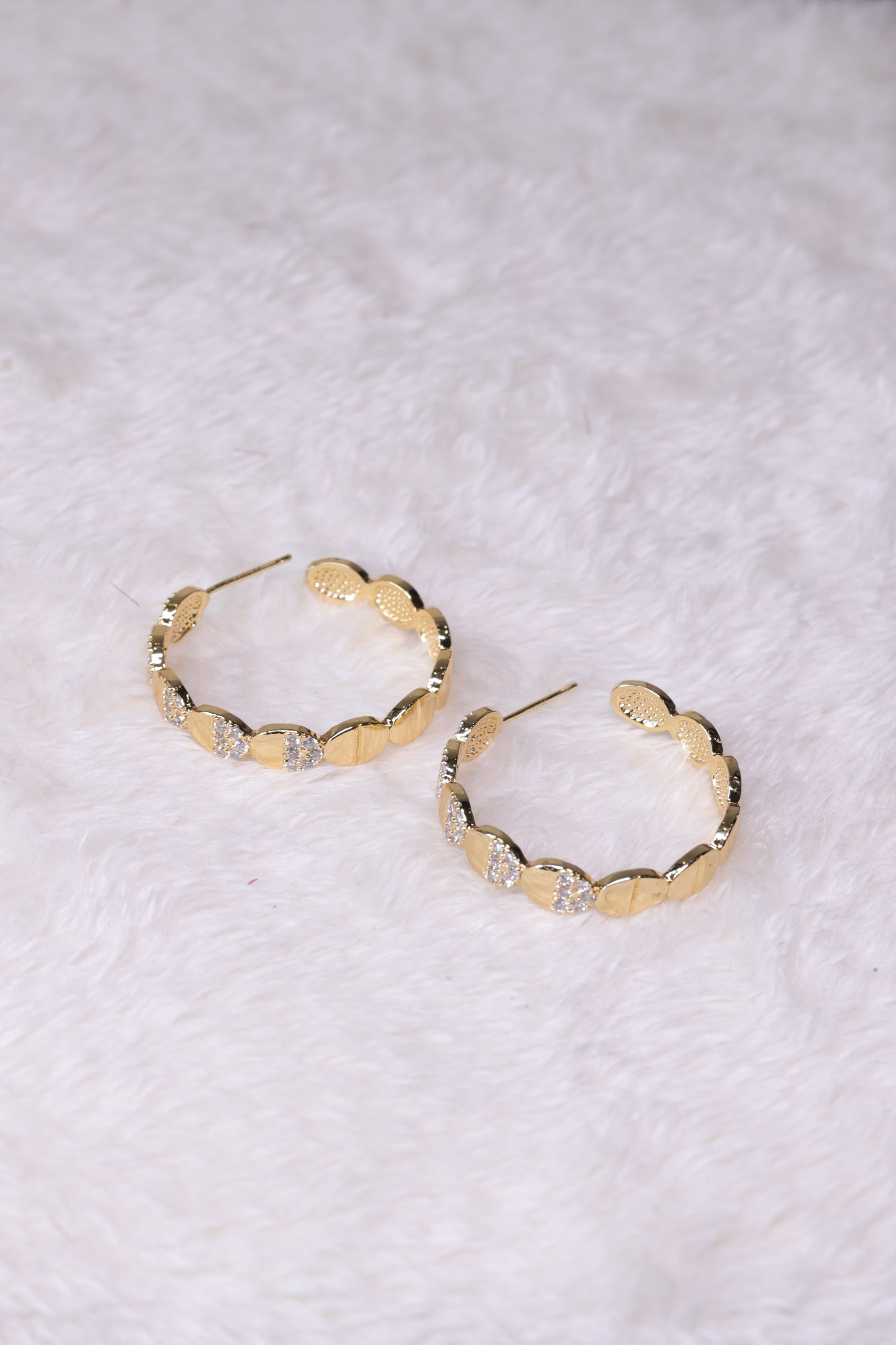Glimmering Loops