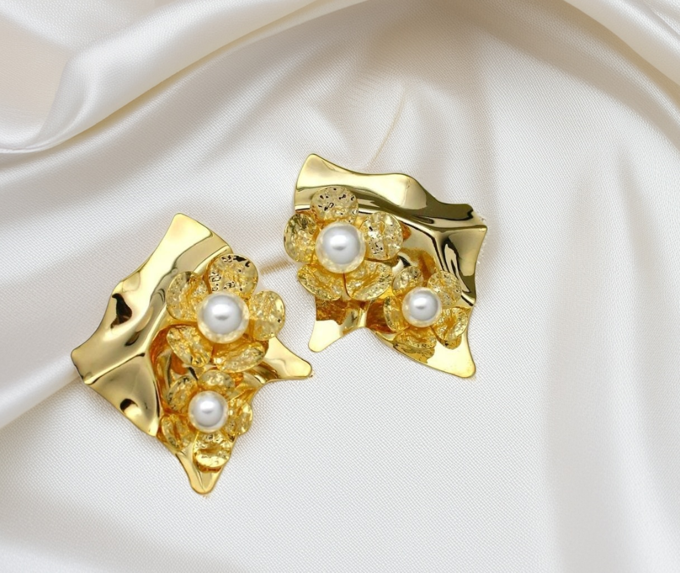 Regal Bloom Earrings