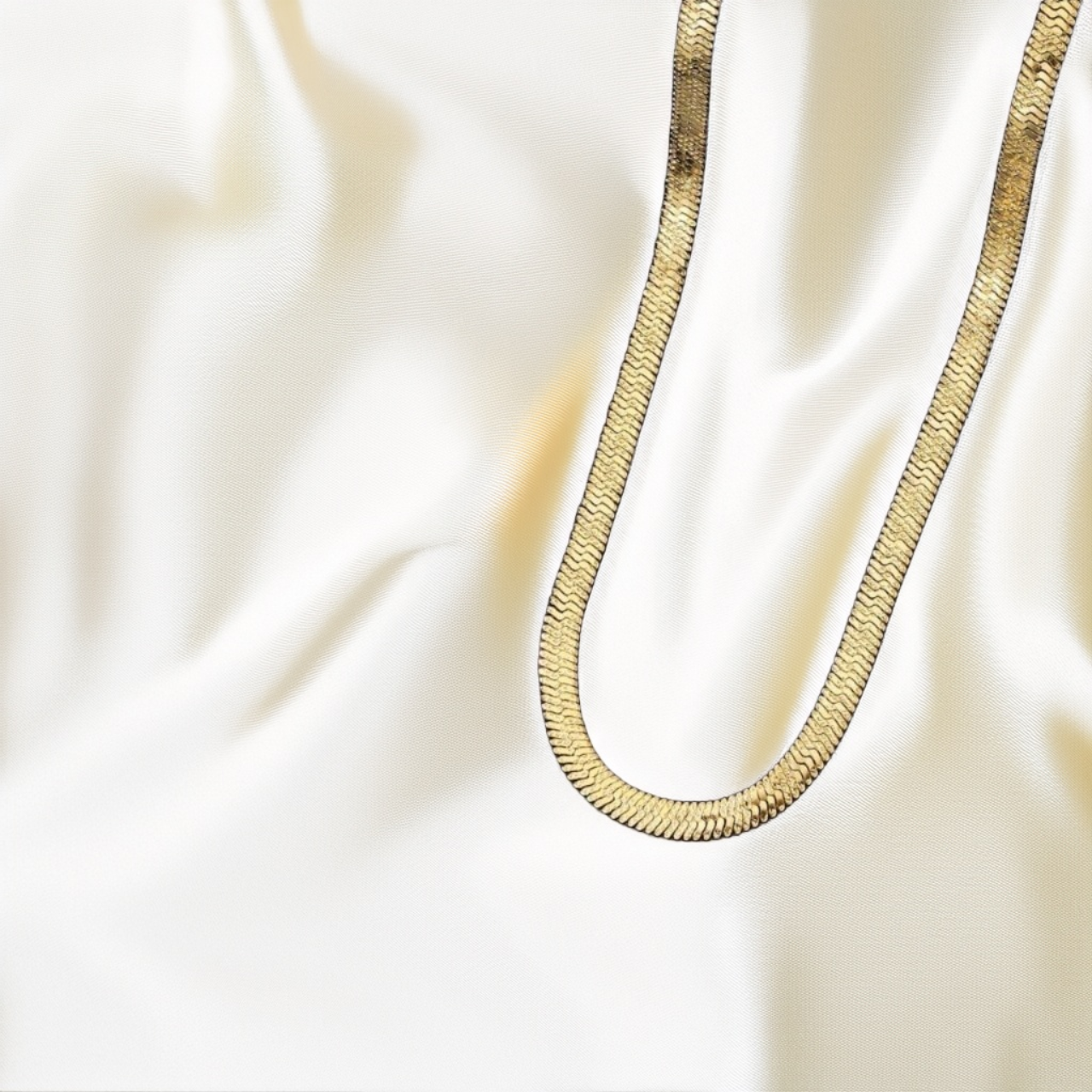 Lustre Flat Chain