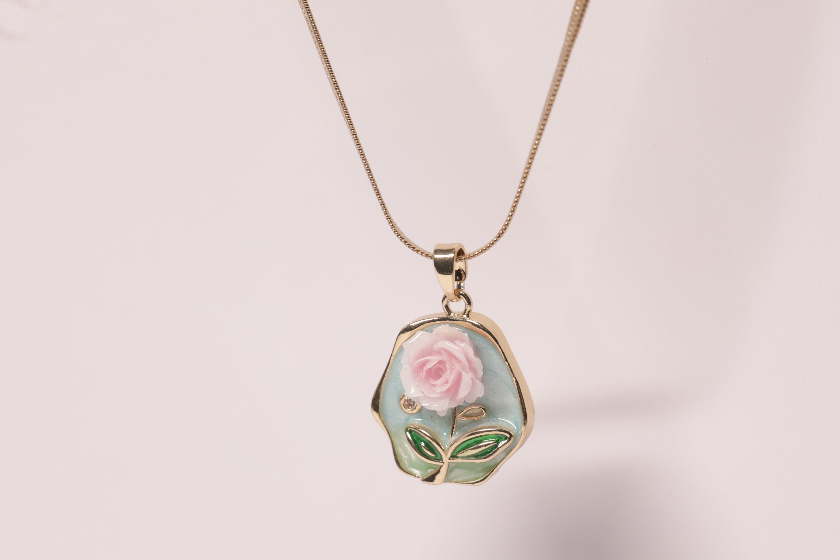 Petal Poise Necklace Chain