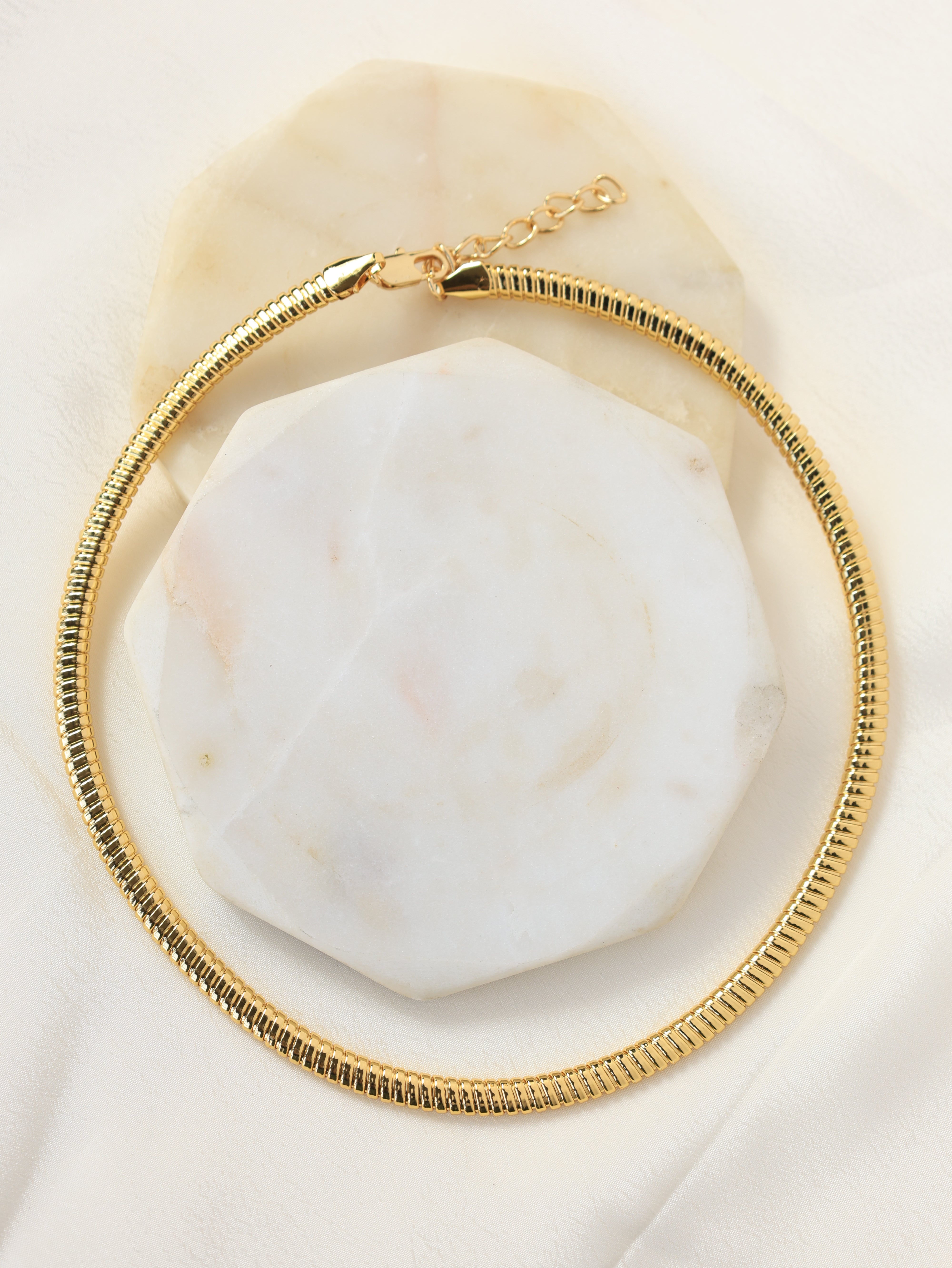 Golden Contour Hasli