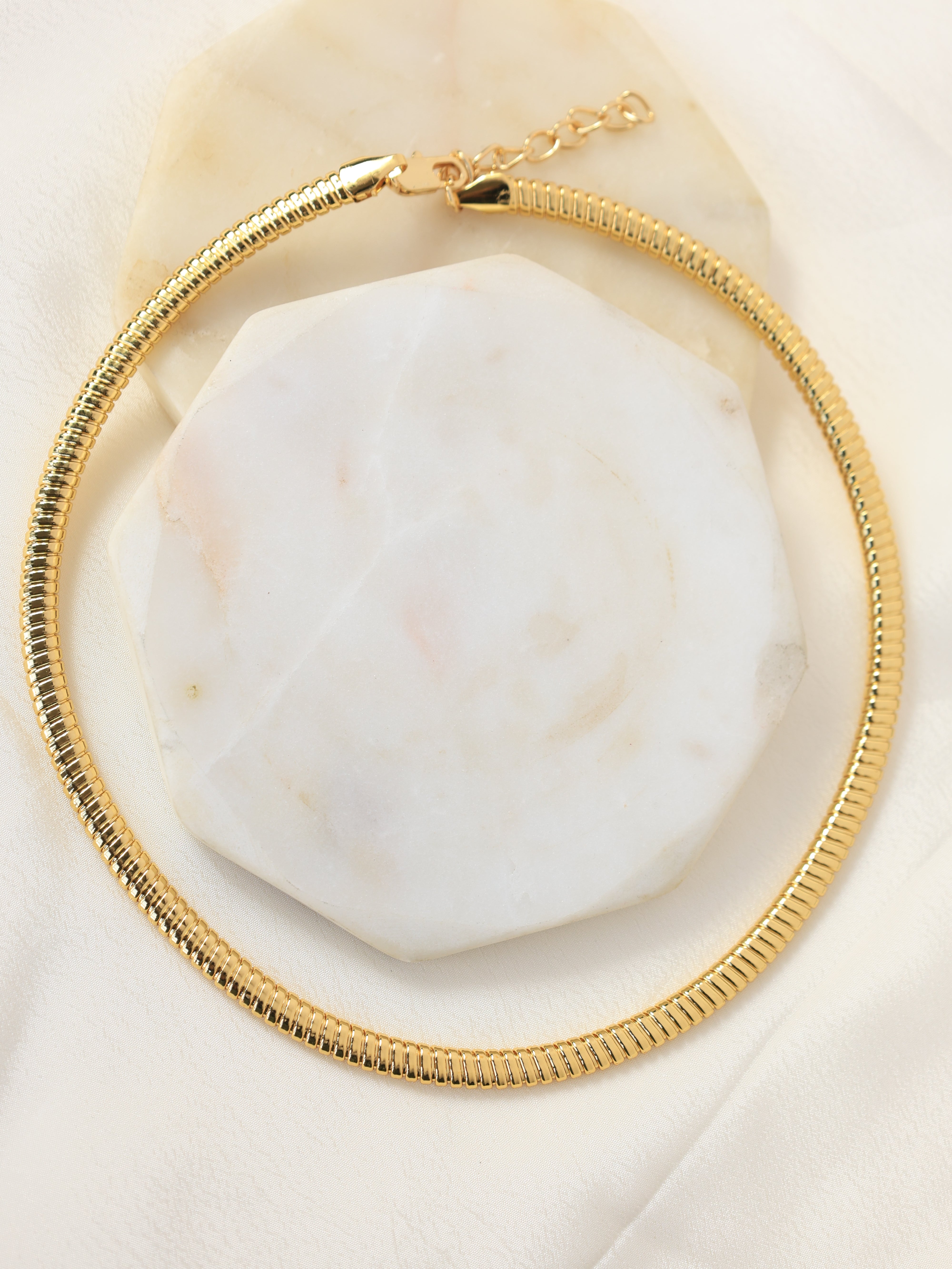 Golden Contour Hasli